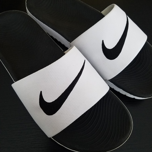 nike slides youth size 7